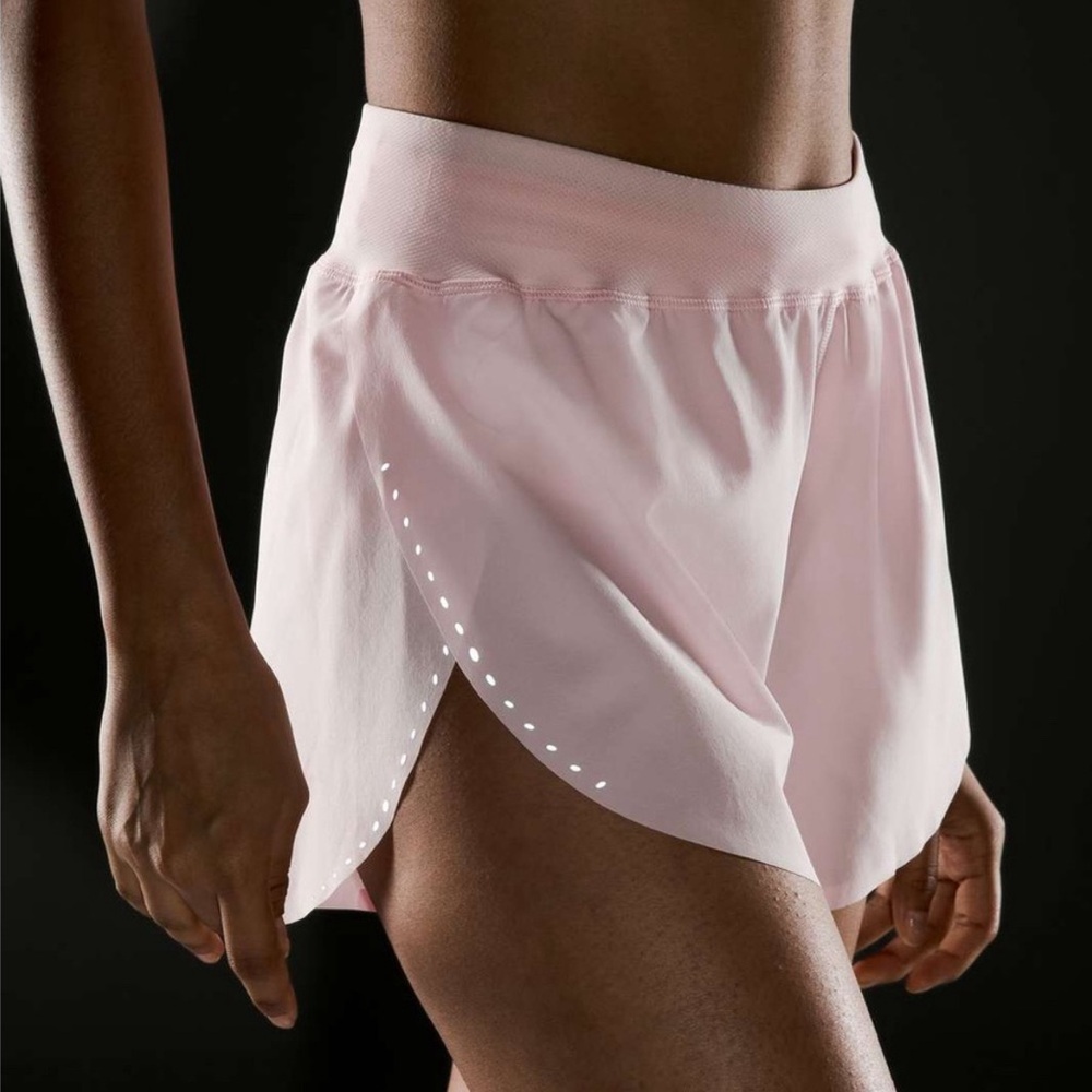 RARE strawberry milkshake Lululemon